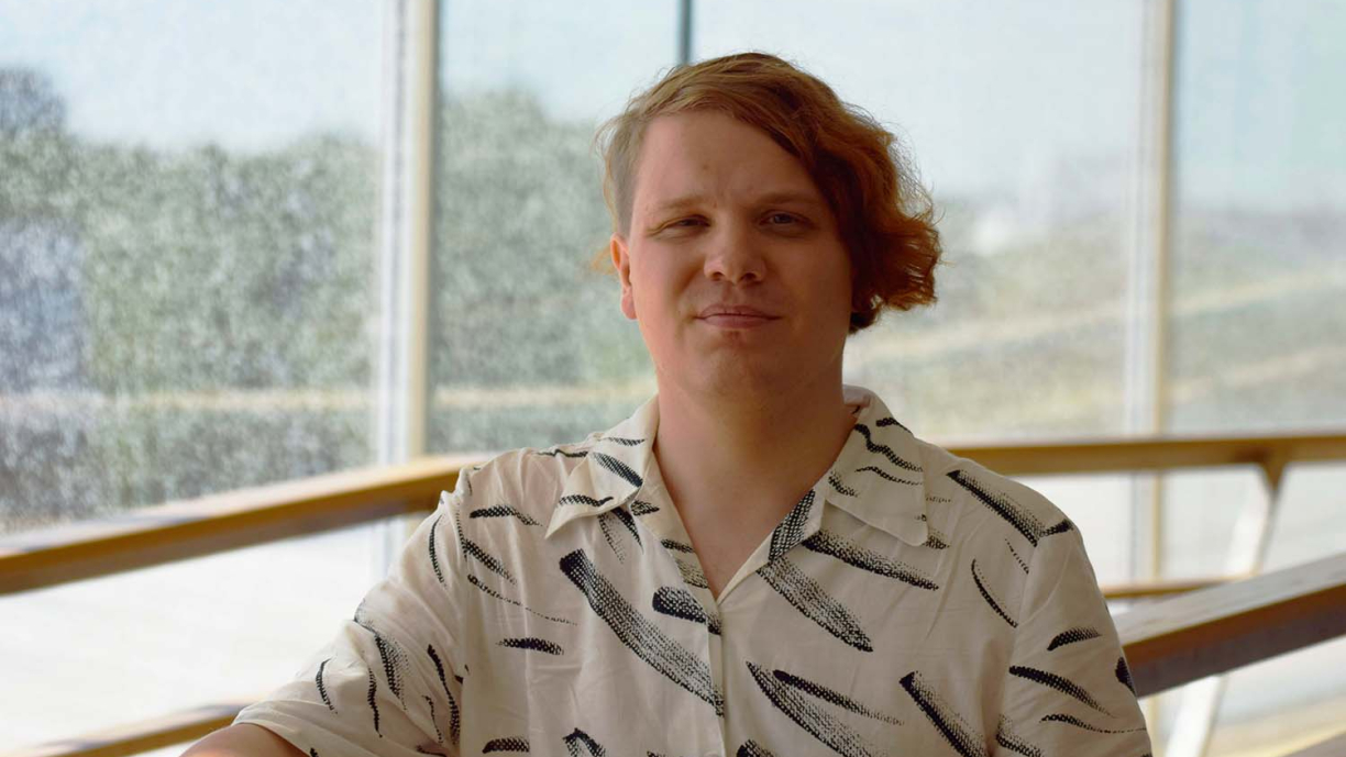 tuomas-taskinen-expresses-his-feelings-of-loneliness-through-his-poetry